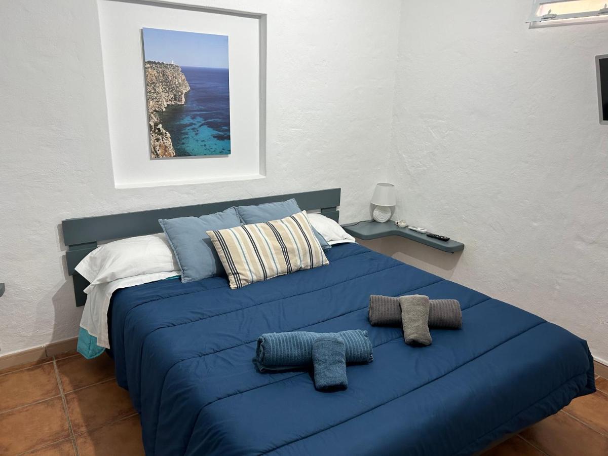 Sa Ginebra, Cala Saona